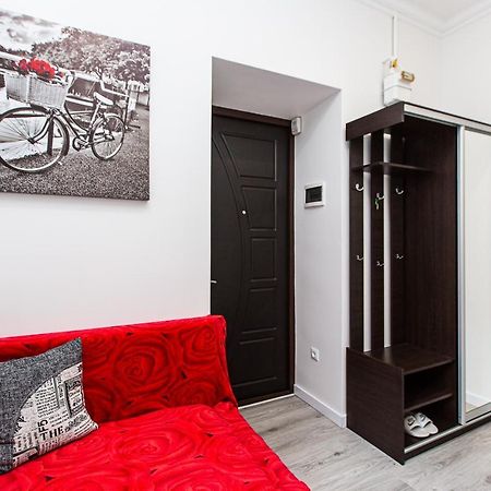 Однокомнатная Форум-Центр Appartement Lviv Buitenkant foto